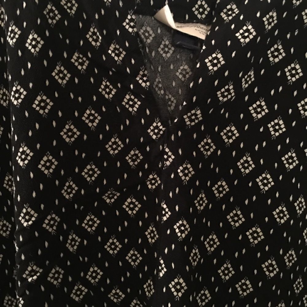 Universal Threads plus size Hi Lo Cropped Top - Picture 3 of 6